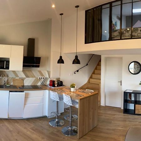 Spacieux Duplex, Vue Mer Et Belle Terrasse Hyères Exteriör bild