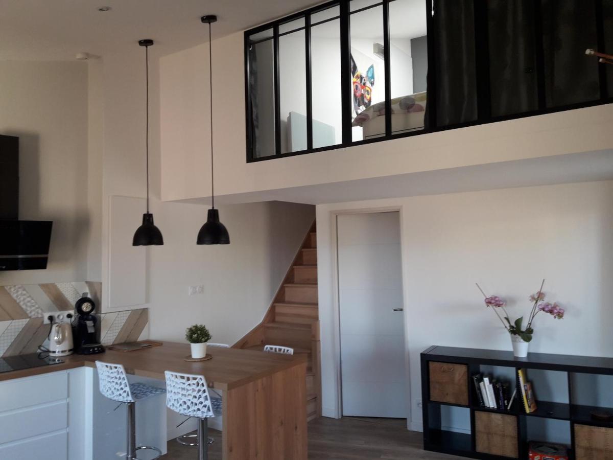 Spacieux Duplex, Vue Mer Et Belle Terrasse Hyères Exteriör bild