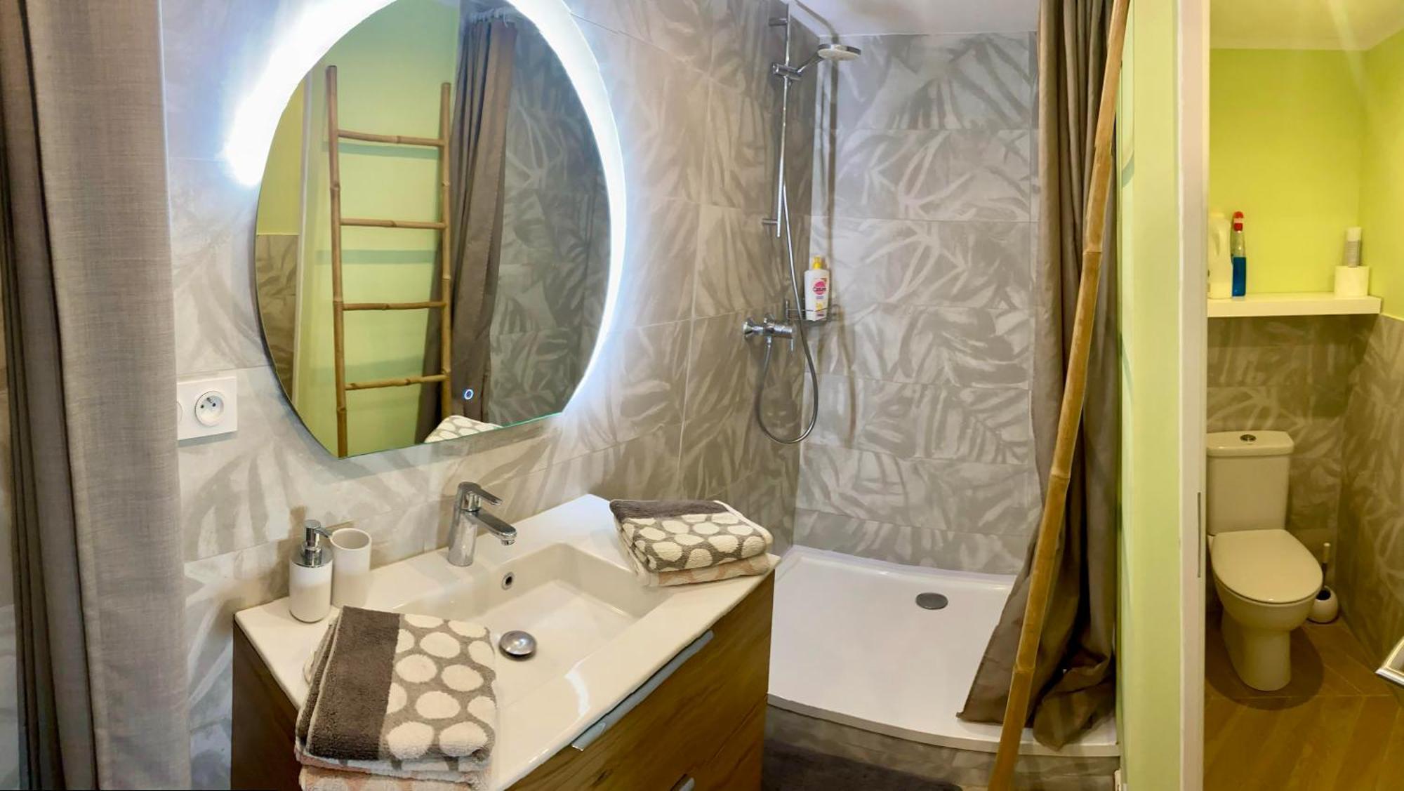Spacieux Duplex, Vue Mer Et Belle Terrasse Hyères Exteriör bild
