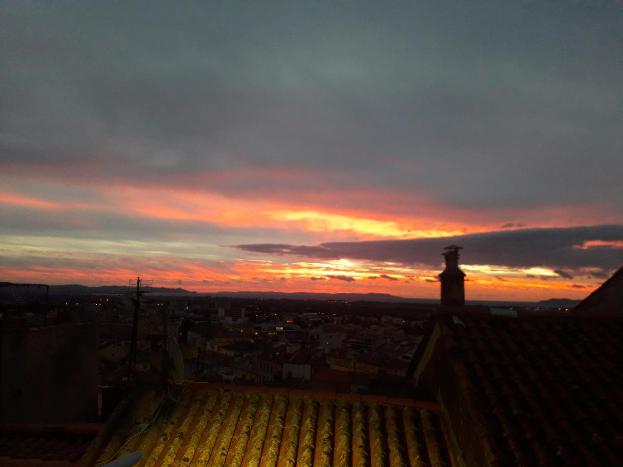 Spacieux Duplex, Vue Mer Et Belle Terrasse Hyères Exteriör bild